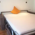 Simone