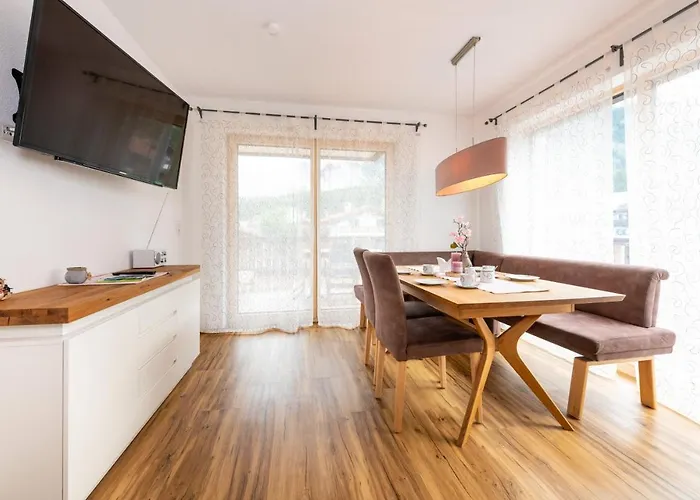 Simone 埃尔瓦尔德